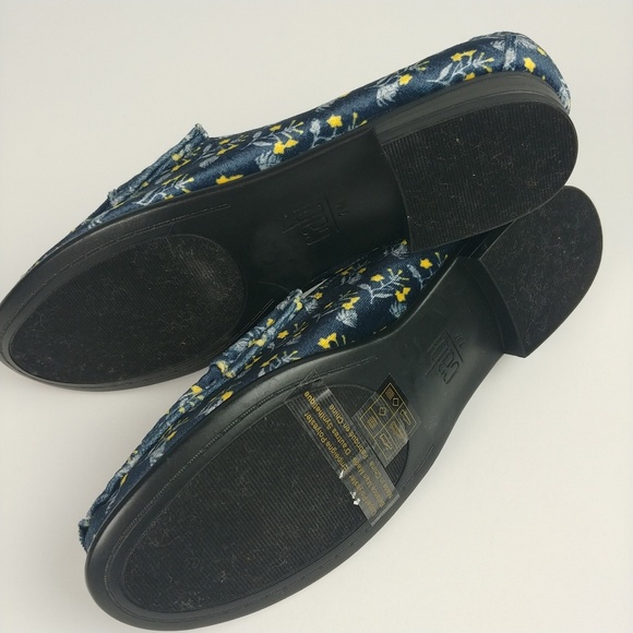 CAbi Carnaby Velvet Loafer Shoes - Picture 7 of 8